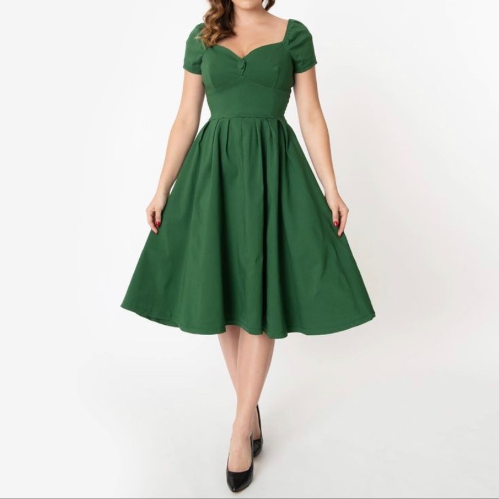 Unique Vintage 1950s Green Sweetheart Midge Swing Dress